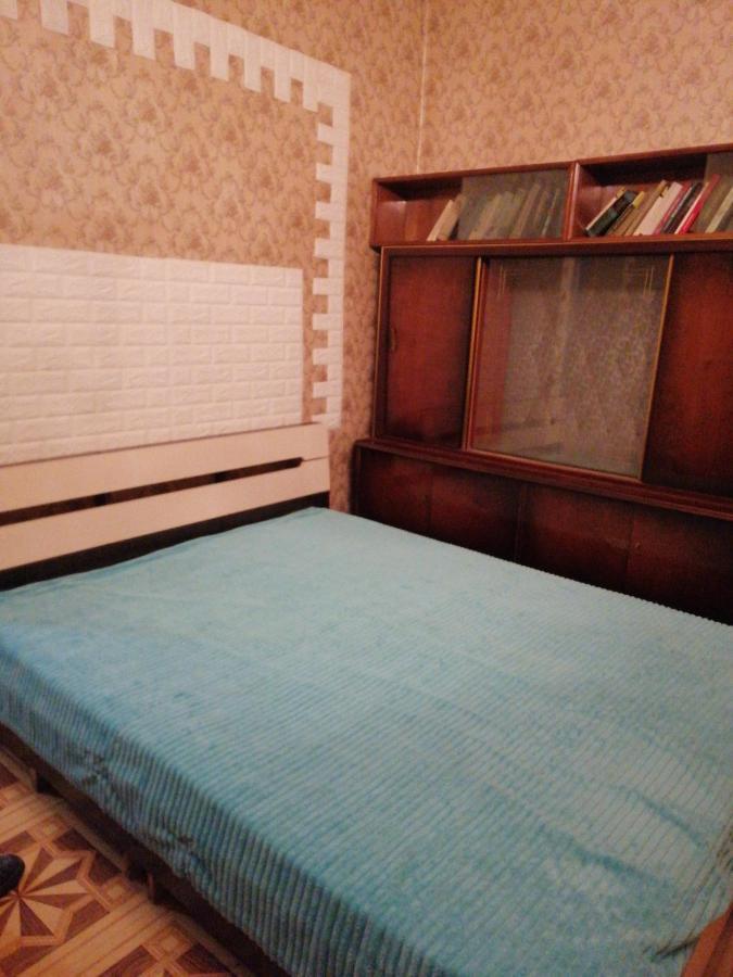 Рядом С Автовокзалом Apartment Odessa Ngoại thất bức ảnh